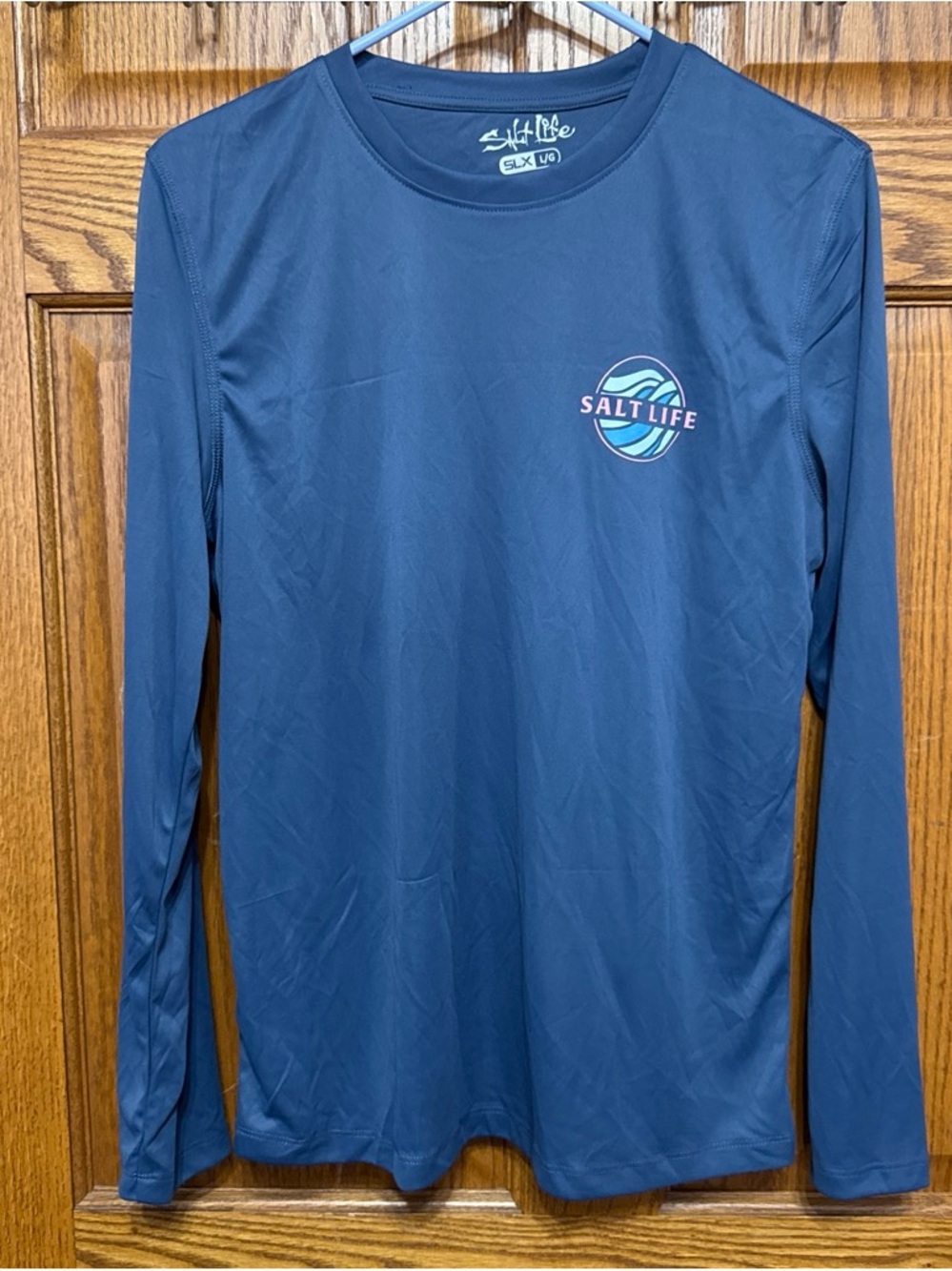 Salt Life Women's Large Navy Long-Sleeve Sun Shirt with Chest Logo